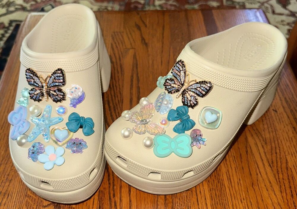 Crocs Siren embellished jibbitz Platform Clog In Bone/Blue W9